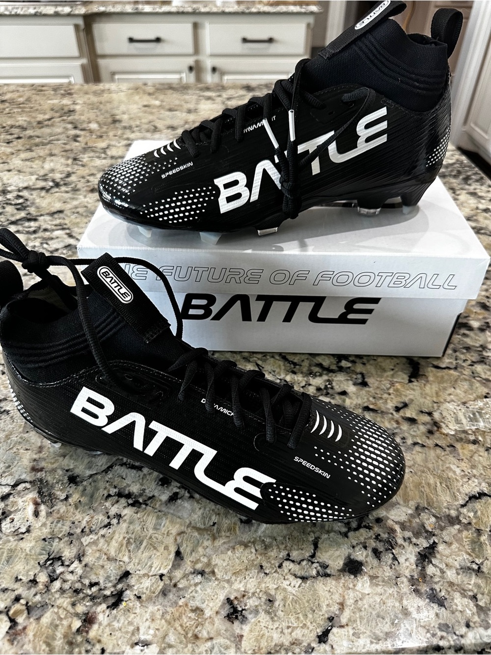 BATTLE Astrofly Black Football Cleats, size 10.5, skull wrap & NXTRND gloves - Picture 2 of 10